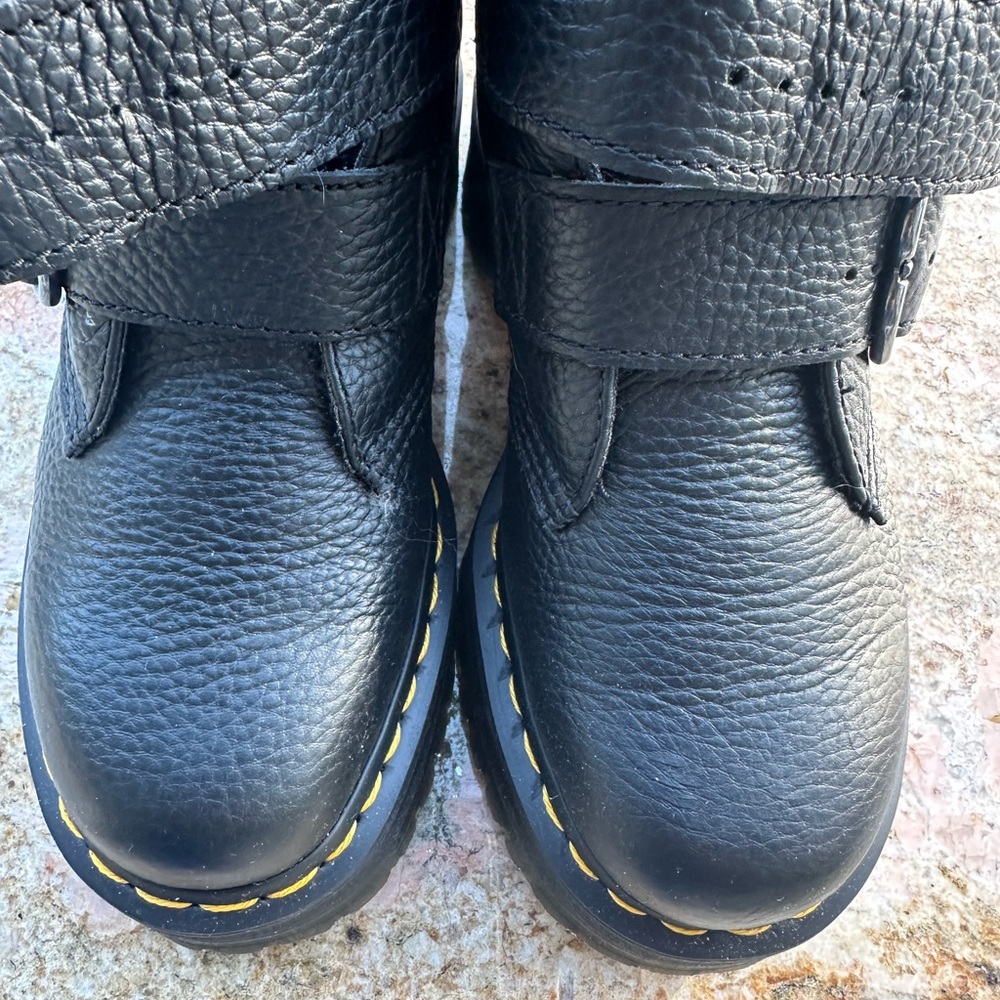 Dr Martens Devon Booties